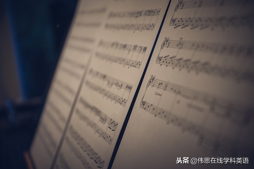 学校教师安静教书,校长和教师该如何坚守教育的定力