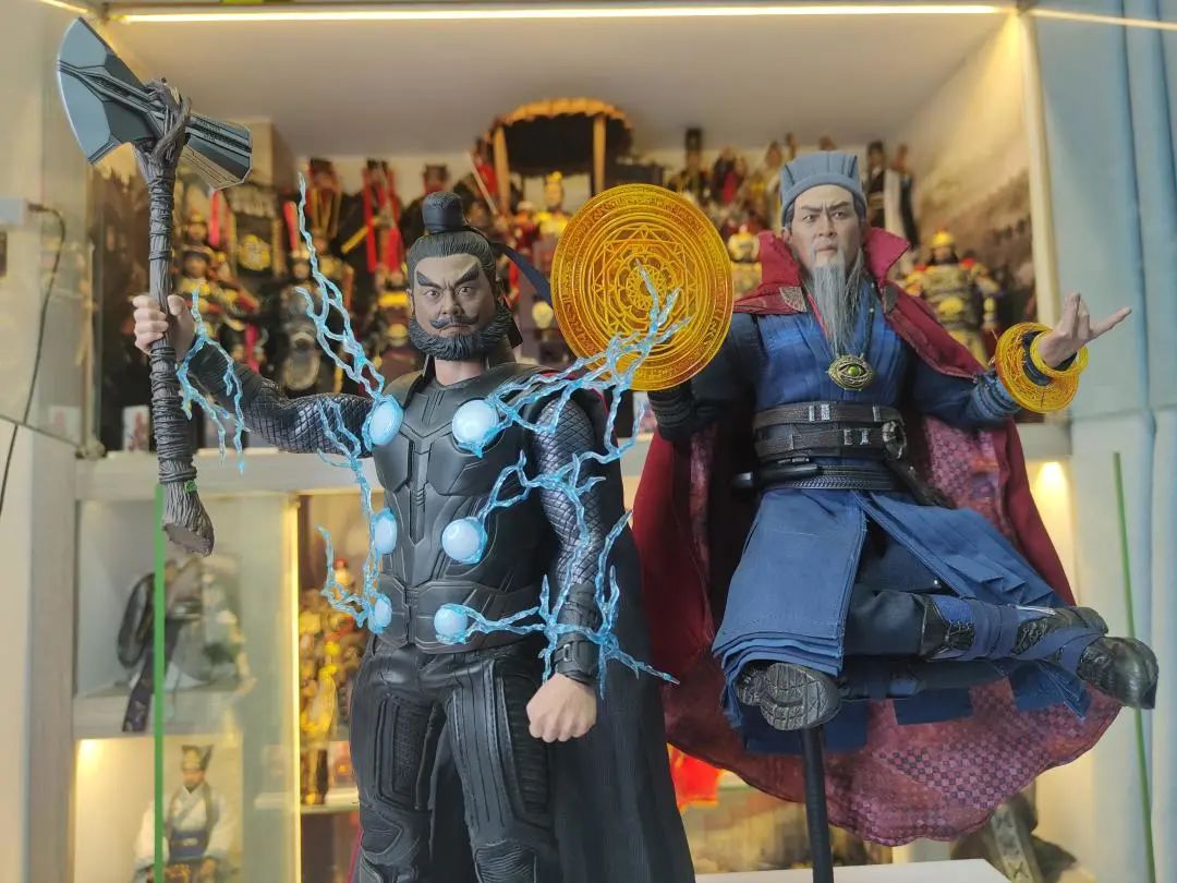 90鍚庡皬浼欐敼閫犲崈骞村竷鏂欏緛鏈嶅鍥戒汉,鍐呰挋灏忎紮鍋氱殑涓夊浗鎵嬪姙