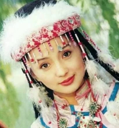 是殷桃好友因《蓝狐》爆红，合作陈宝国黄渤，却和香妃命运一样