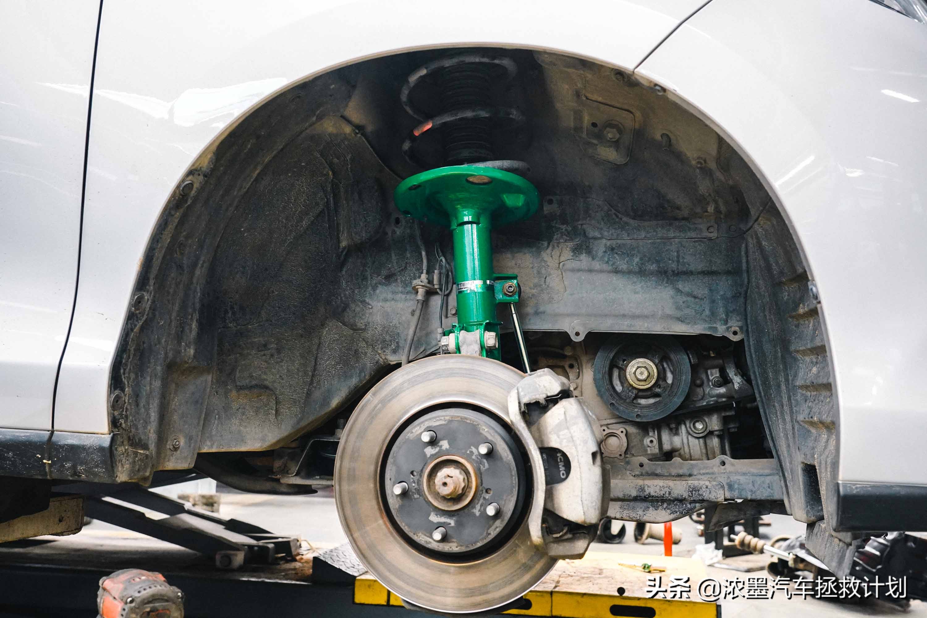 一代经典丰田普瑞维亚,丰田普瑞维亚依然经典