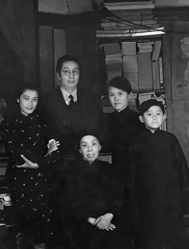 郑振铎的名片,郑振铎国家