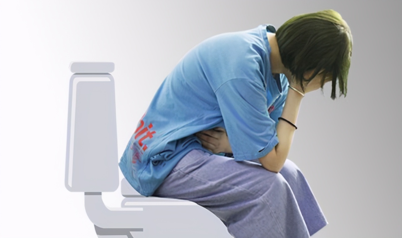 女生洗澡时会站着尿尿吗？别不好意思，不妨先了解一下是好是坏