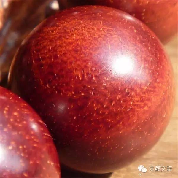 小叶紫檀的纹路是什么样的,小叶紫檀的纹路图片