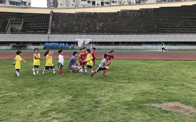 友谊足球赛巴萨,友谊足球赛