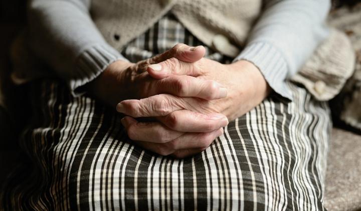 手臂和手逐渐疼痛难耐？这可能是高血糖导致的