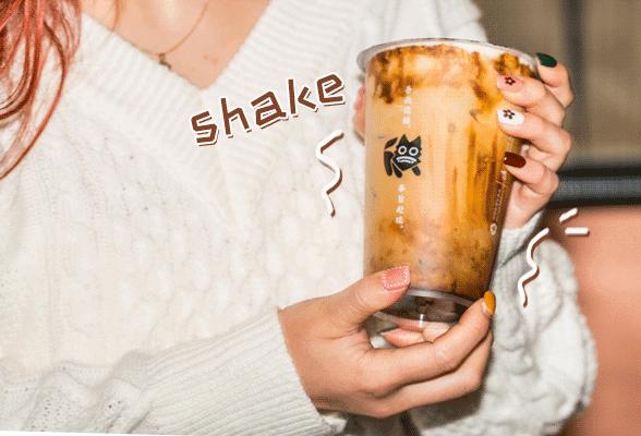 日本冲绳同款！淮海路惊现网红“炒奶茶”，买1送1！