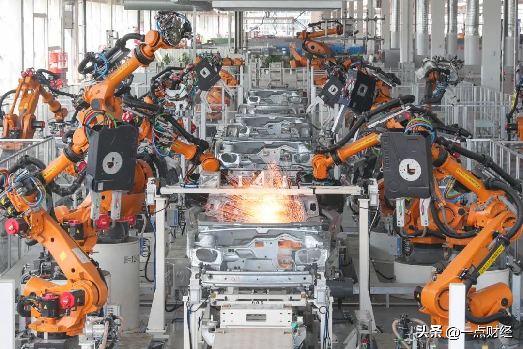 关于恒大汽车获5亿美元战投,获260亿战投追捧恒大汽车股价