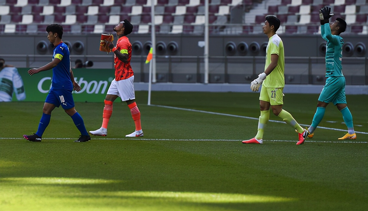 马赛回旋过门将,马赛回旋回传