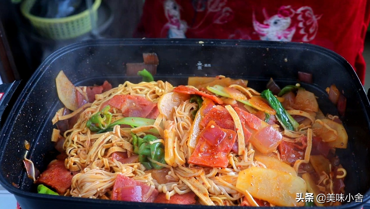 方便面又简单又好吃的做法,方便面很简单做法