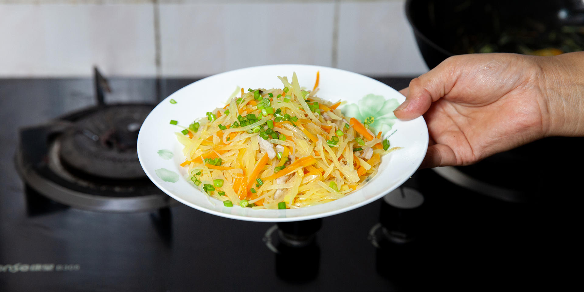 这锅我背了下一句怎么说,三禾两款氮化铁锅