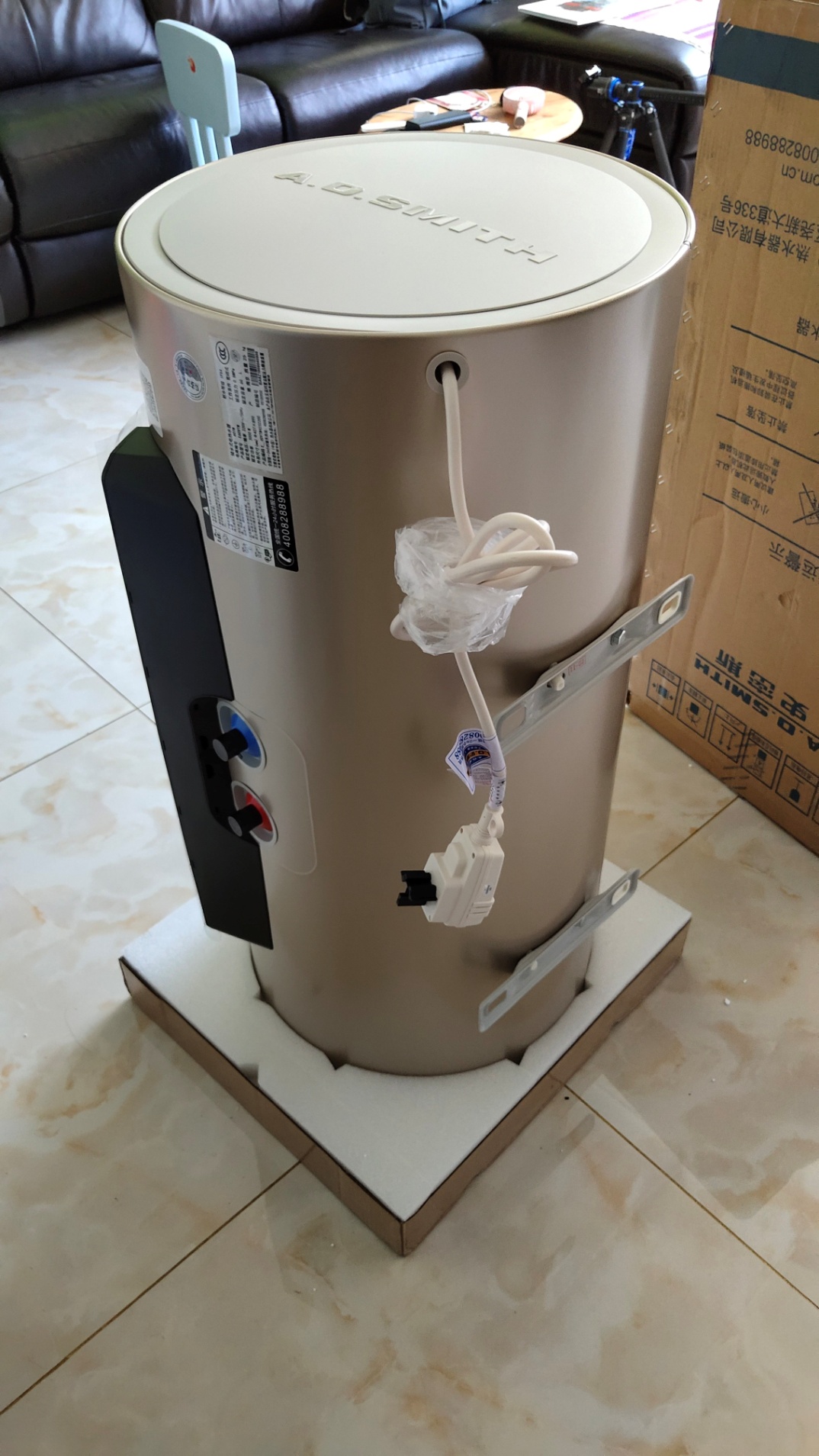 ao史密斯薄型速热电热水器,史密斯50升节能电热水器