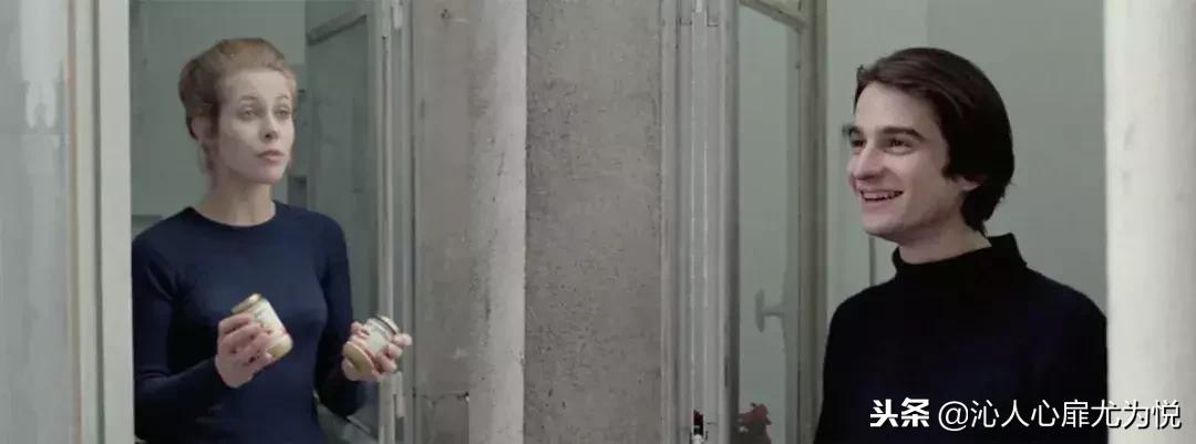 荷兰人为什么不爱拉窗帘？