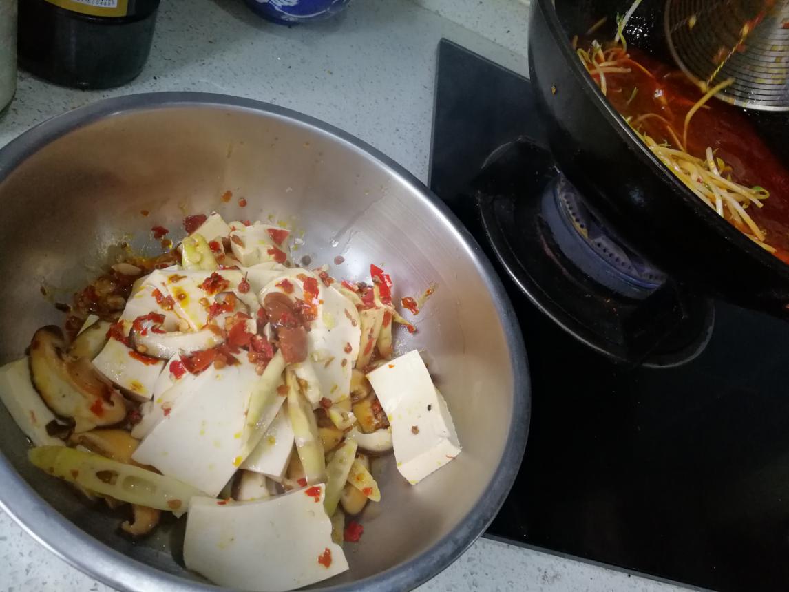 分享一道超经典的川菜水煮牛肉,水煮牛肉不放肉的正宗做法川菜