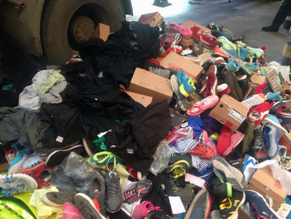 服装库存积压管理系统,服装库存积压怎么解决