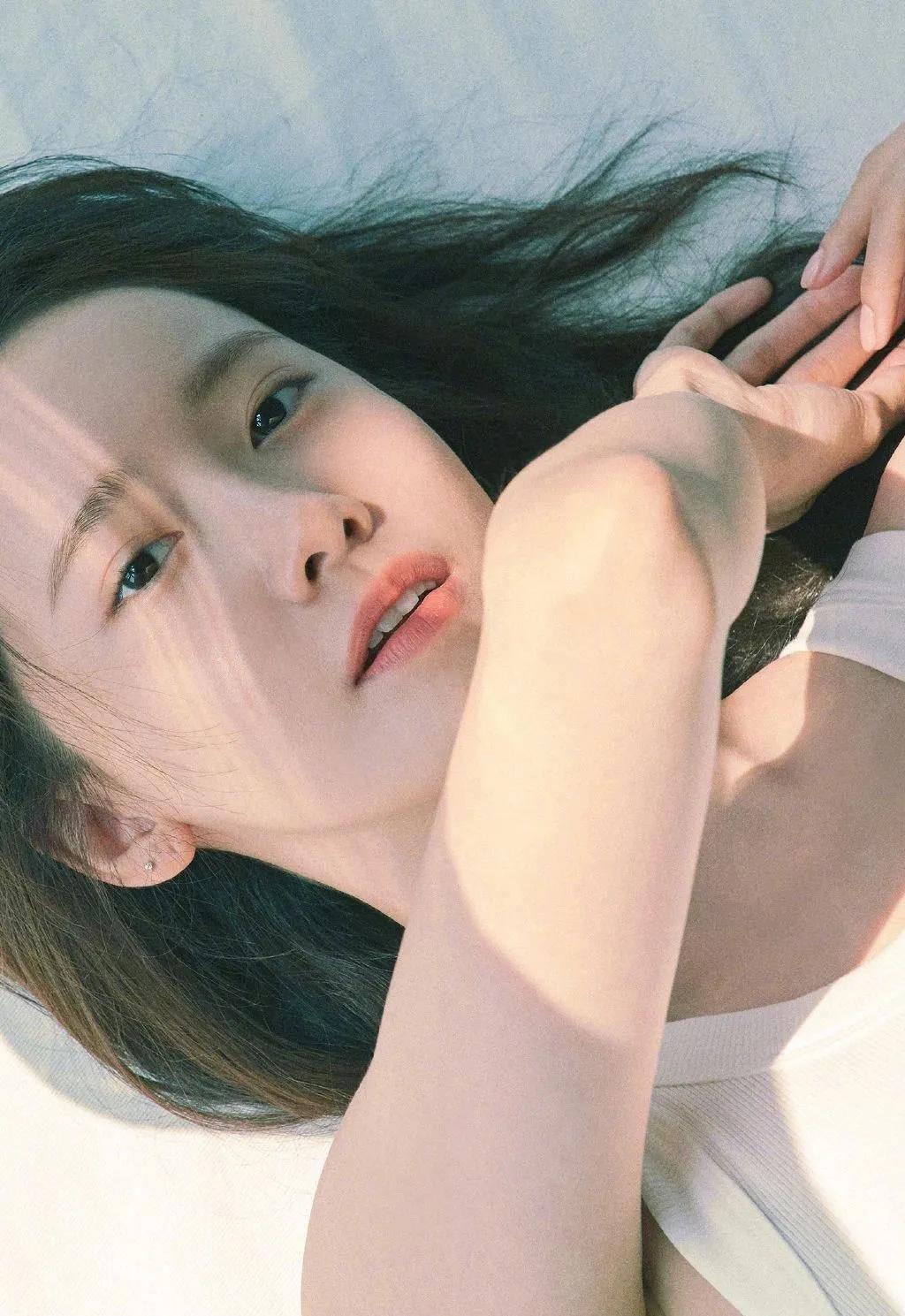 迪丽热巴薄唇,把迪丽热巴换成黄金比例脸