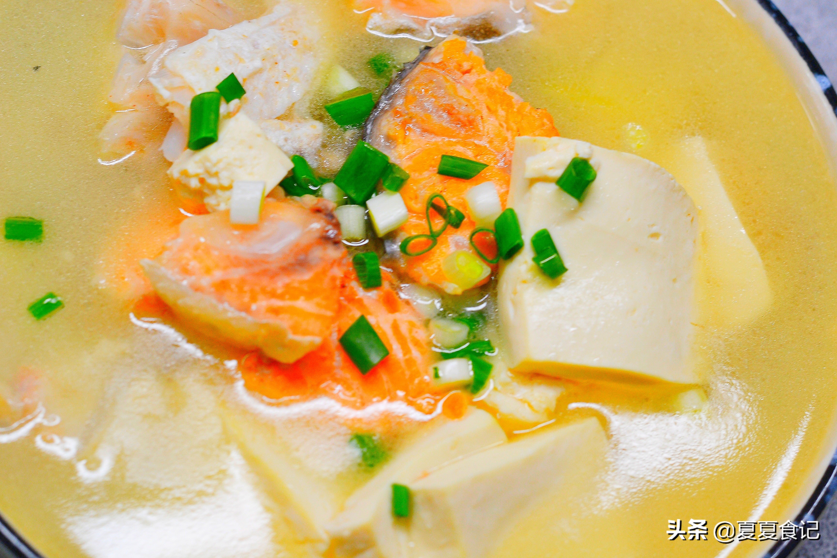 三文鱼汤和鲫鱼汤,三文鱼和鲫鱼汤可以一起吃吗