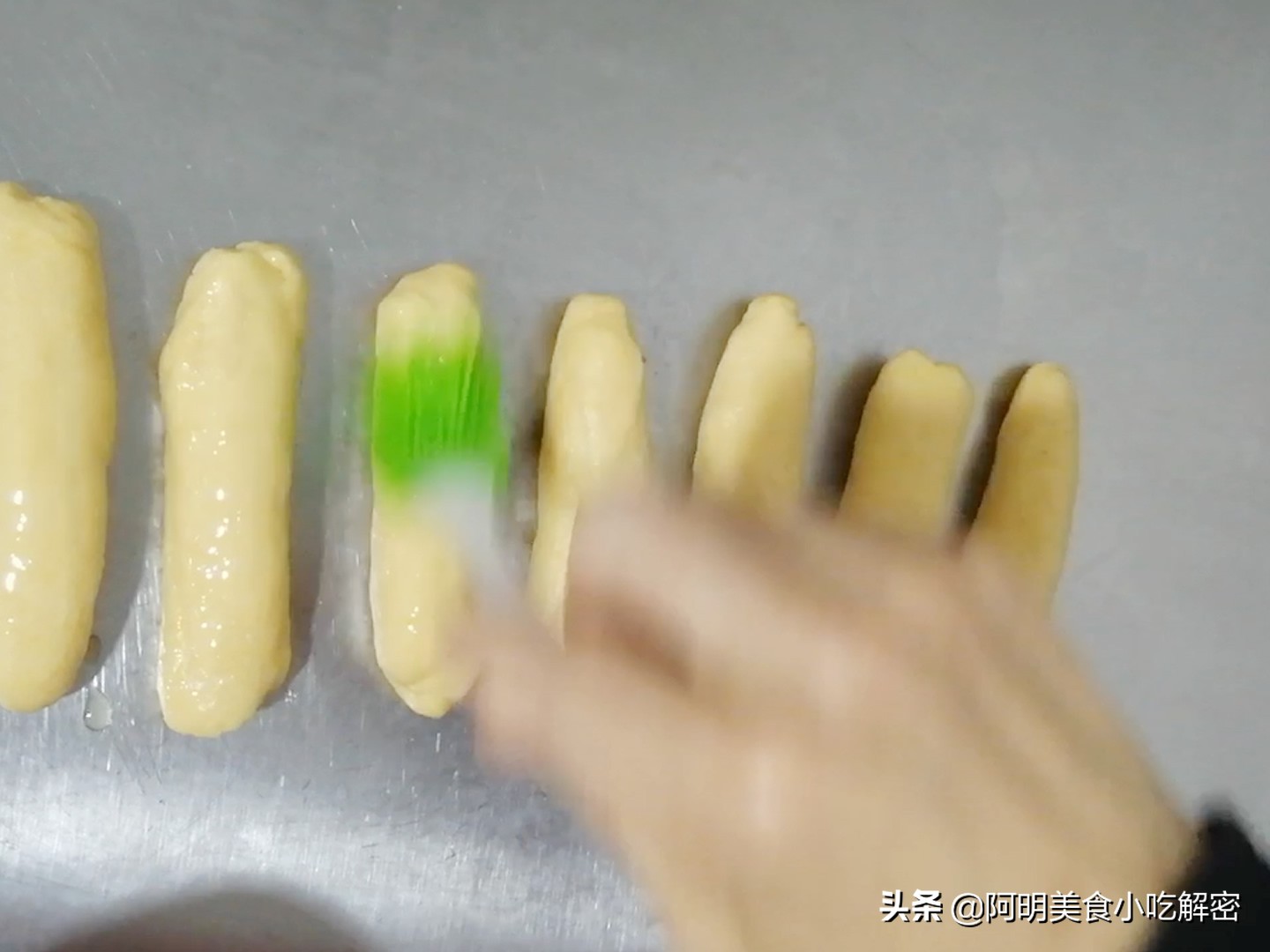 软麻花的做法和配方的全过程,软麻花做法和配方视频