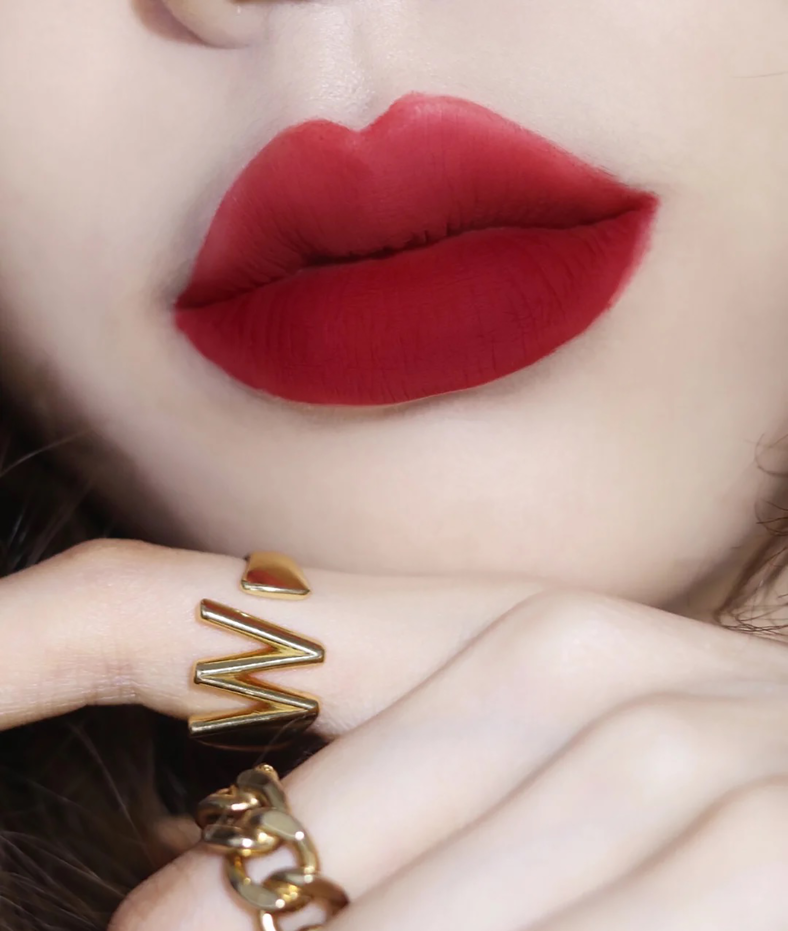 口红秋冬最新口红推荐,大牌口红深色口红推荐