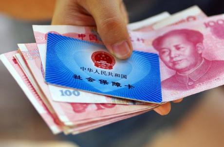 少交7年社保退休金能差多少,各地社保缴满30年退休金最少多少