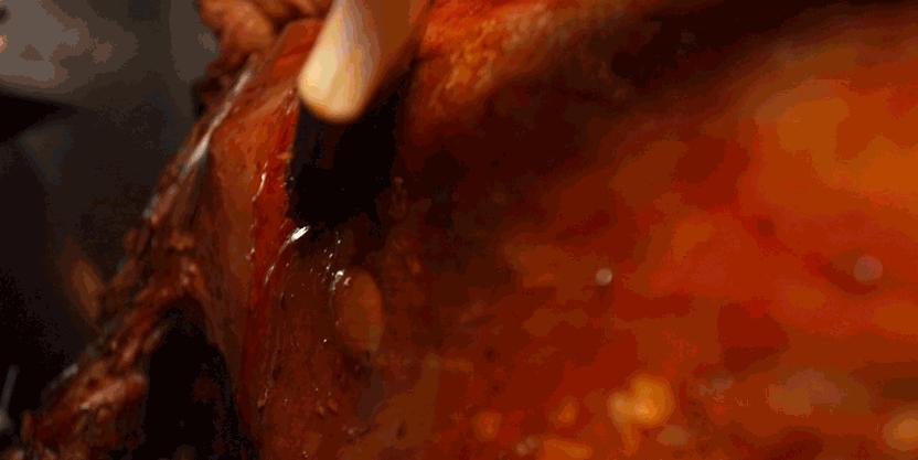 木屋烧烤夏季也有烤全羊吗,木屋烧烤的烤全羊