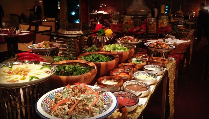 迪拜美食攻略视频,迪拜最好吃的美食是什么