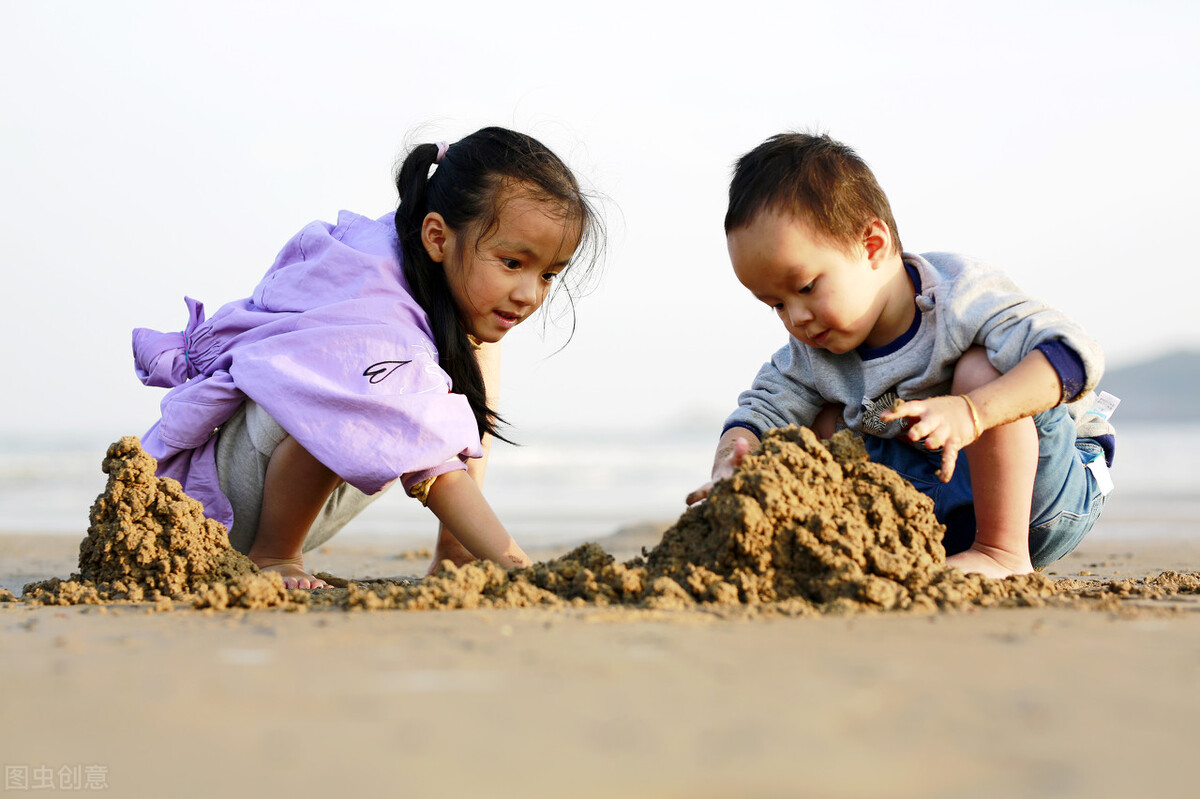 一个穷姐姐写给富弟弟的信：亲情与金钱之间摩擦的疼，才是真的疼