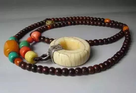 星月咬手能用肥皂清洗吗,星月摸起来黏黏的