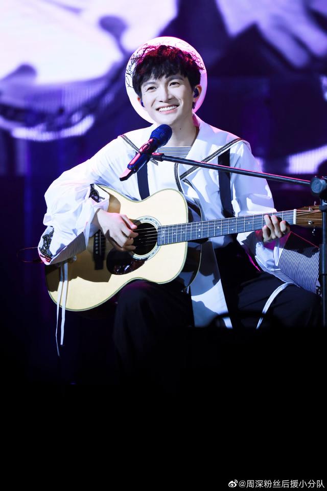 周深被那英放弃唱的哪首歌,周深唱那英的歌曲是什么综艺