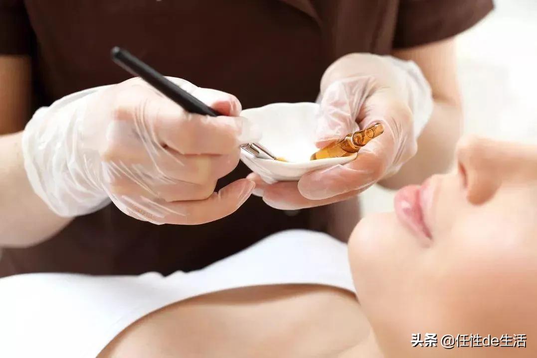 刷酸为什么避开脸颊,刷酸会脸垮吗