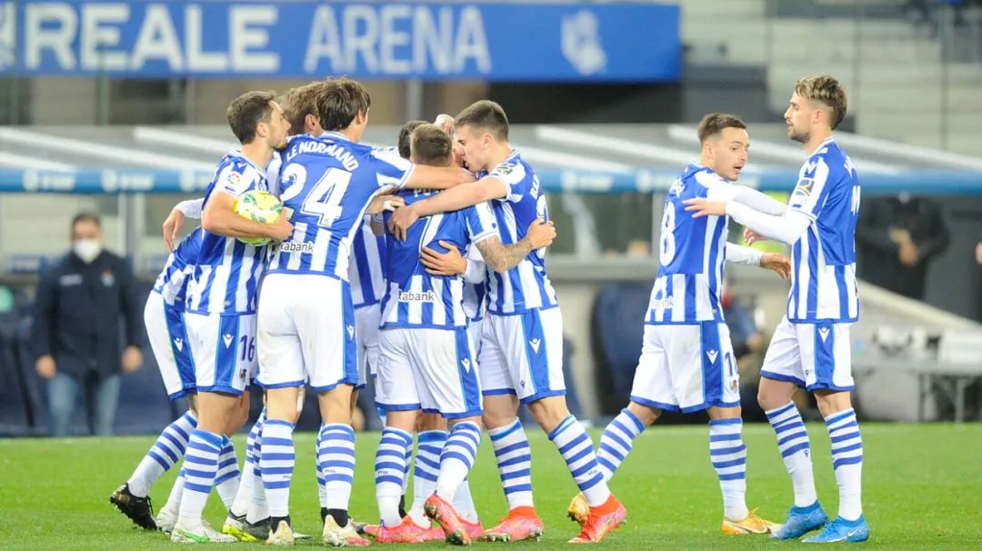 西班牙以皇马巴萨为班底,西班牙足球厉害吗