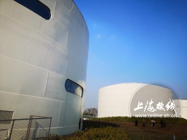 上海宁纷纷争先打卡废弃的油罐神秘的“白罐子”吸睛十足