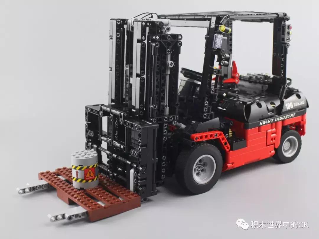 宇星模王2024新品堆高车,宇星模王积木回力车