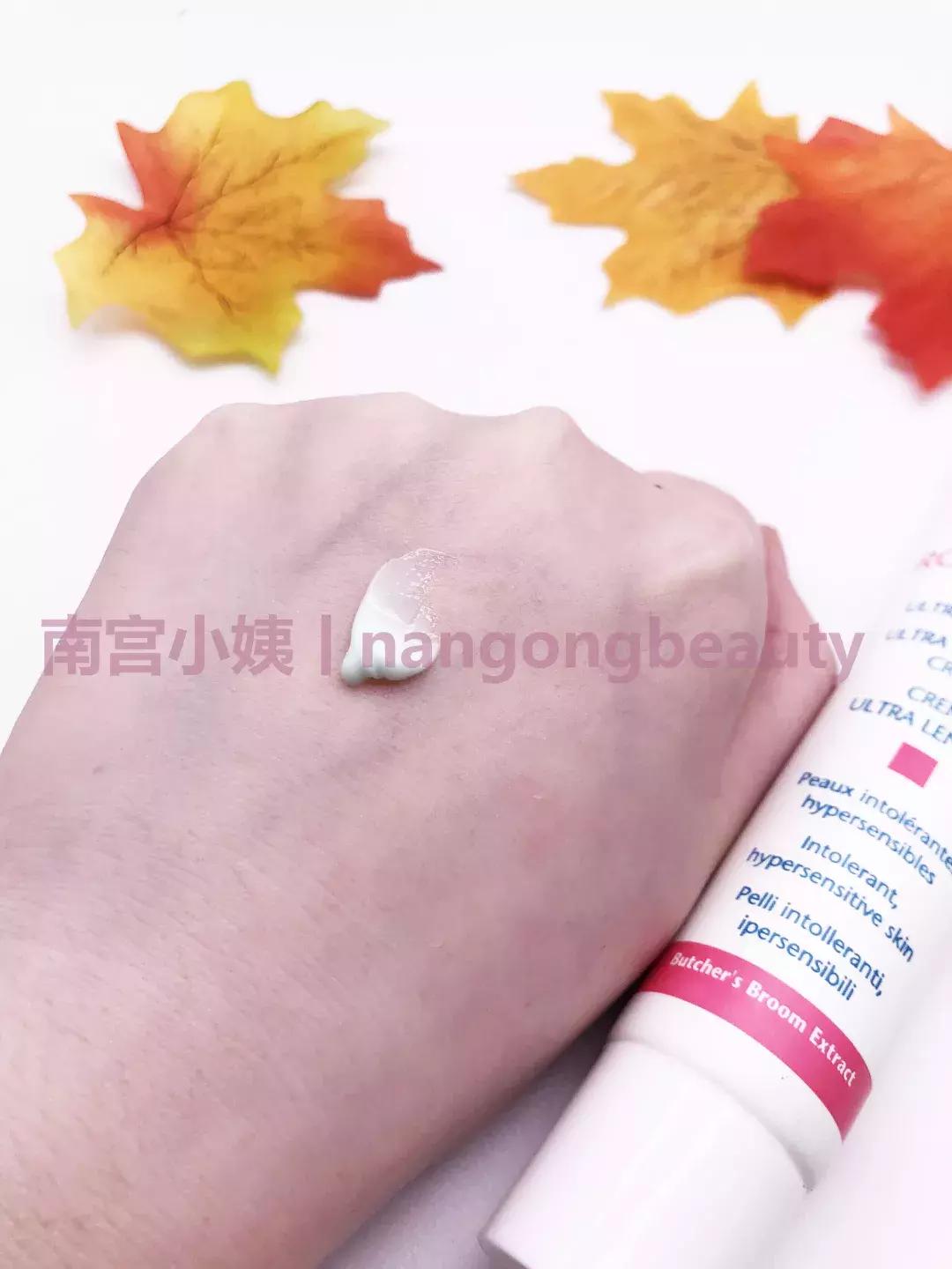 换季脸颊泛红长痘用什么,一换季脸就泛红起皮长痘