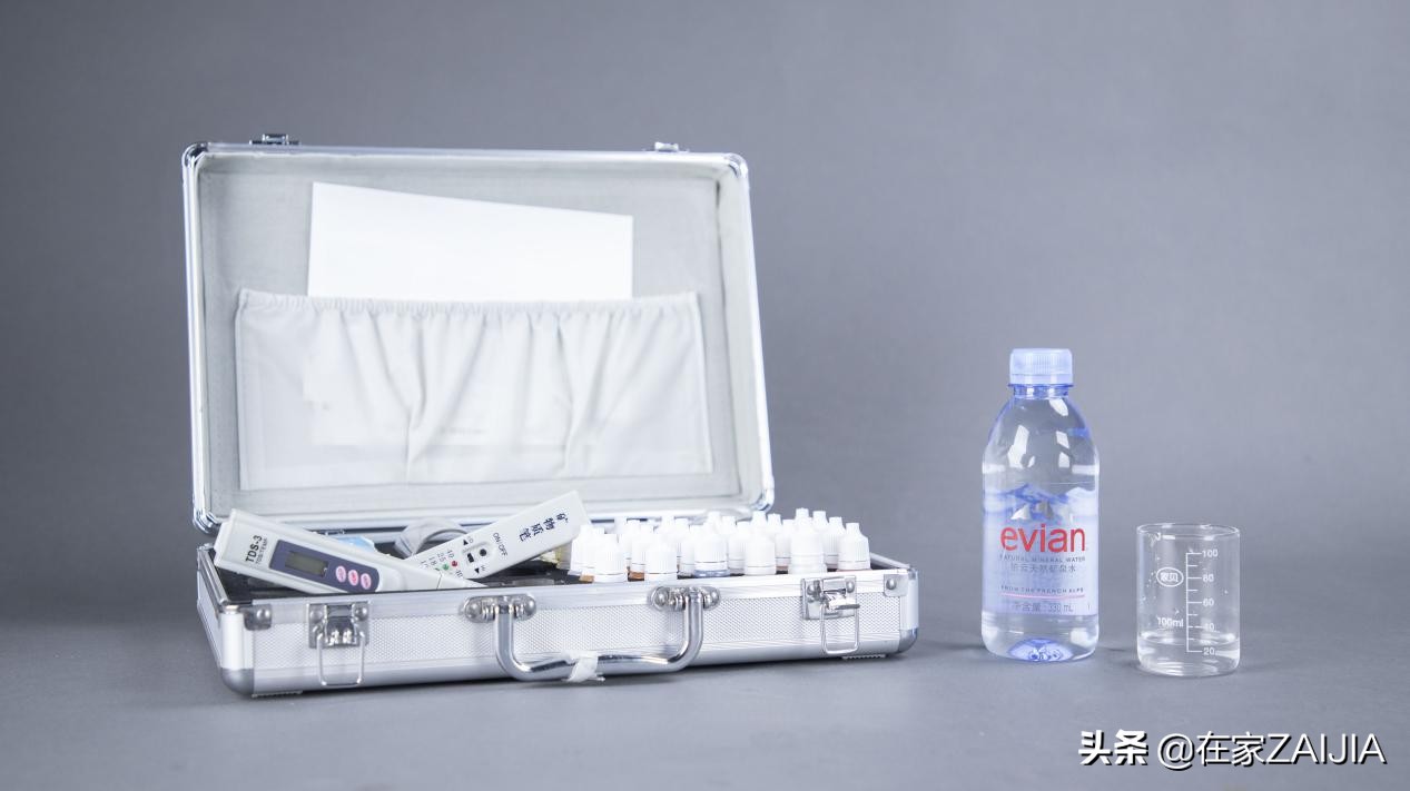 依云真的是高品质水吗,依云水有带气的吗