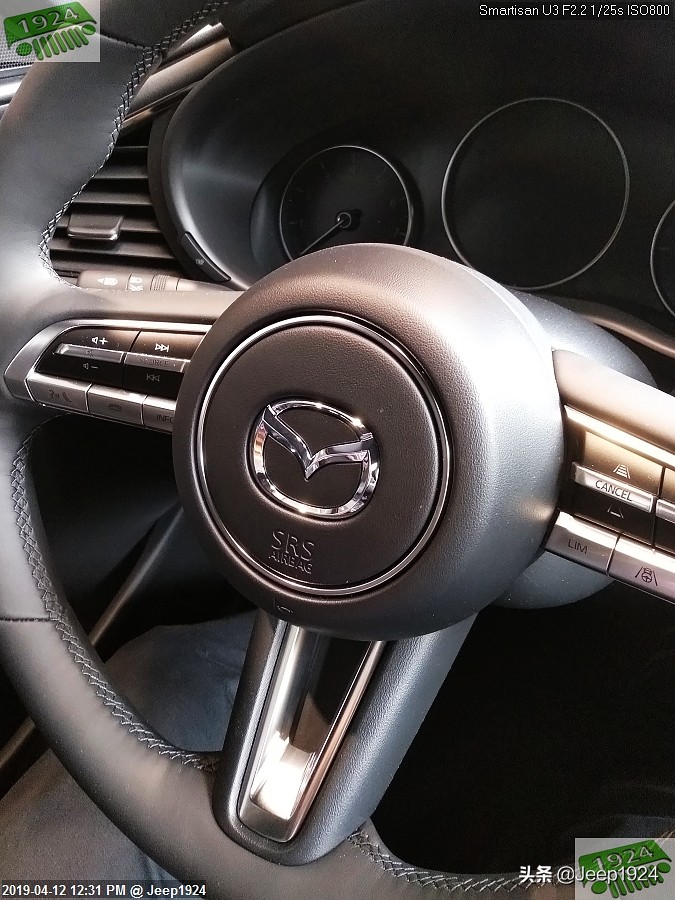 欧洲4S店实拍系列之Mazda,1---马3，我眼里最帅的两厢车