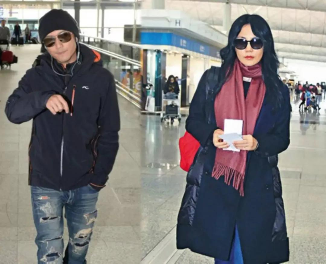 王菲谢霆锋22年前牵手照,王菲谢霆锋时隔23年牵手现身机场