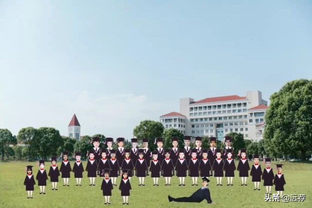 湖南某大学云毕业照火了！被质疑像“恐怖片”！感觉瘆得慌