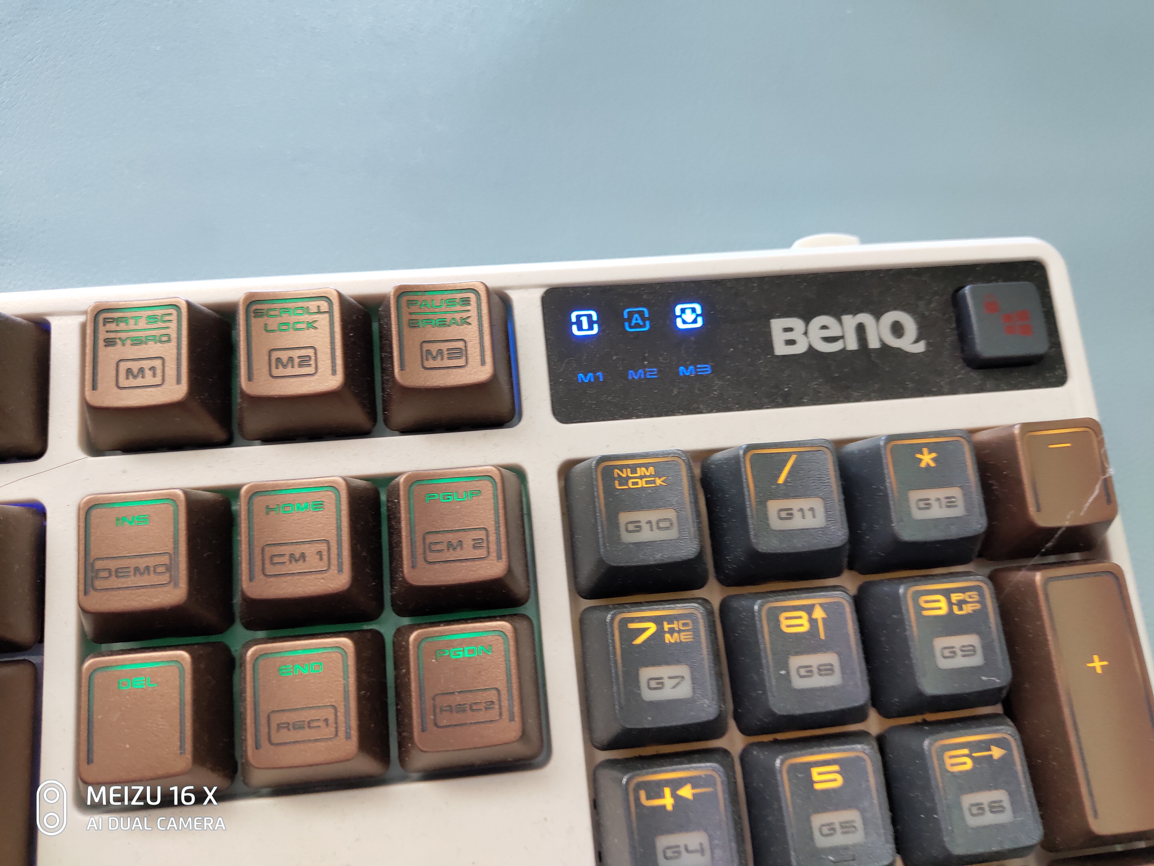 公认手感最好的机械键盘轴是什么,机械键盘樱桃轴与普通轴的区别