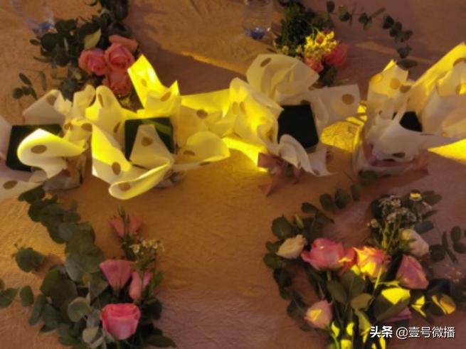 天诚丽筠酒店“浅花.迷夏”主题婚礼沙龙在津举行