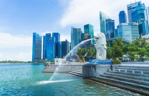 新加坡鱼尾狮雕塑喷泉哪年完工,新加坡鱼尾狮算举世闻名吗