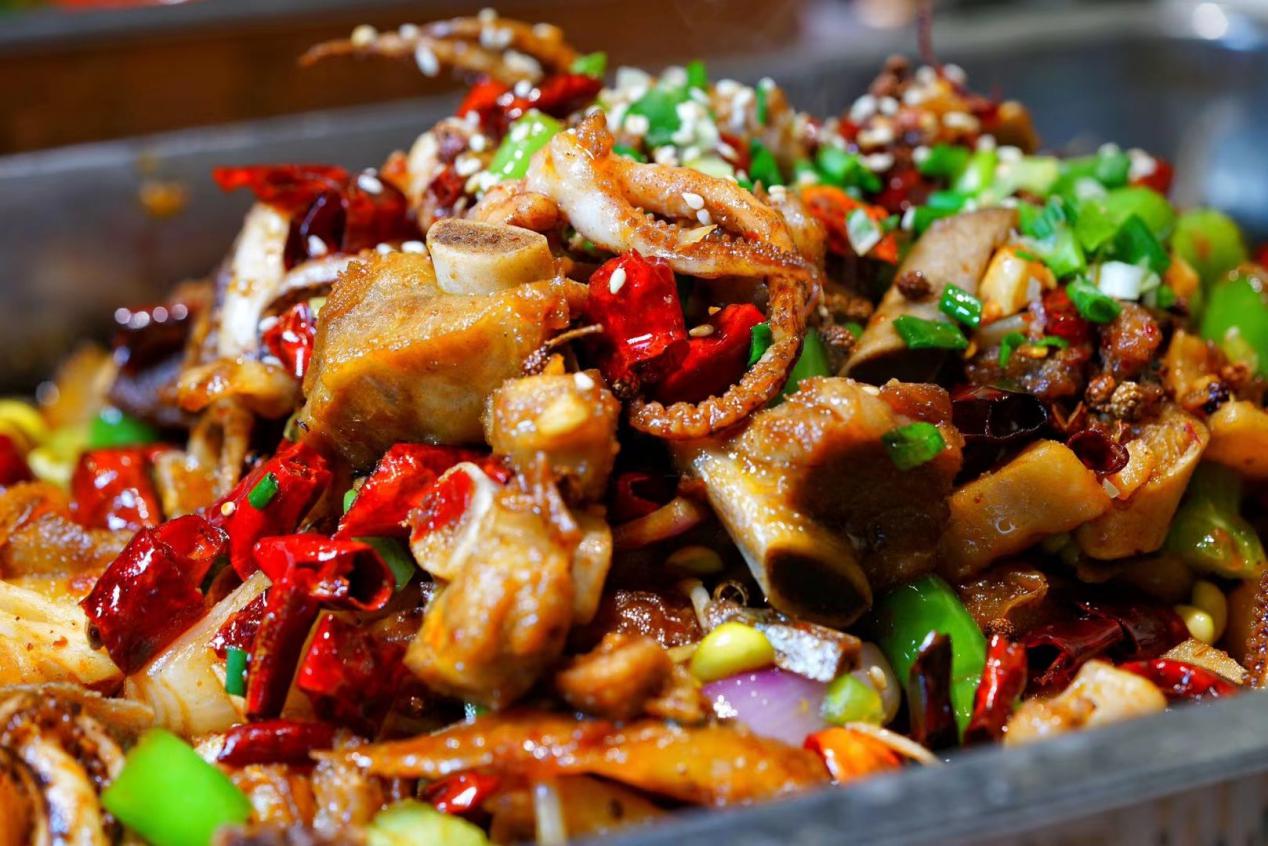 开了17年的万州烤鱼,在万州开了22年的烤鱼