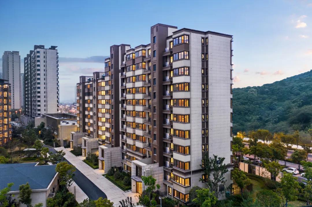 仙林湖融信值得入手吗,仙林湖融信世纪东方最新房价