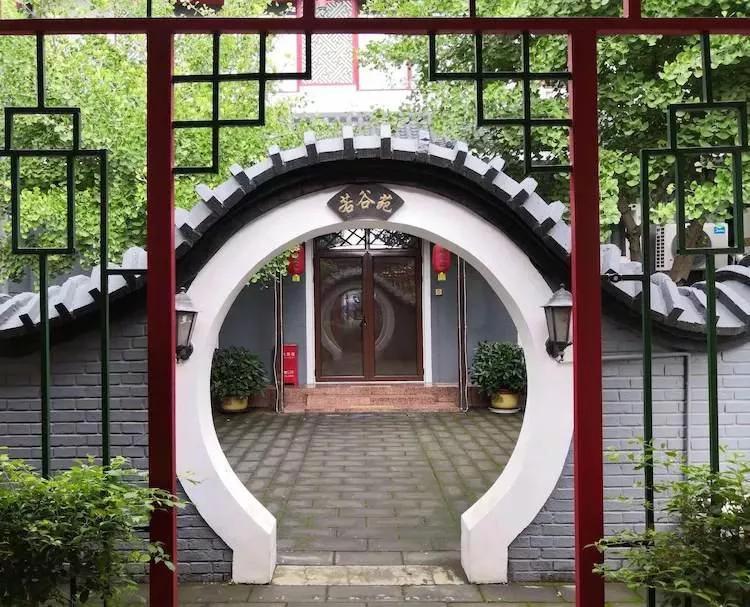 北京独门独院小四合院出售,北京四合院单身公寓