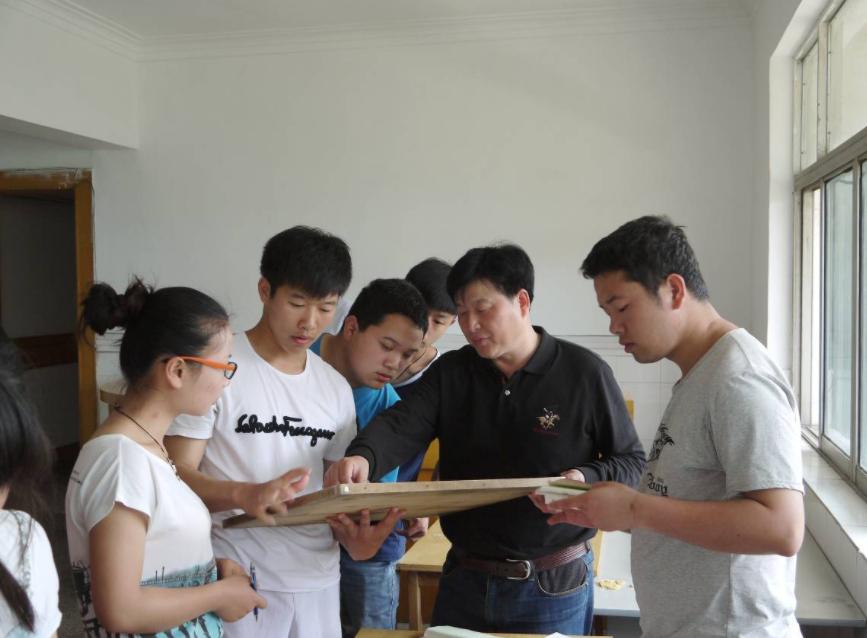 我把孩子卷子撕了怎么给老师说,我撕试卷老师打我犯法吗