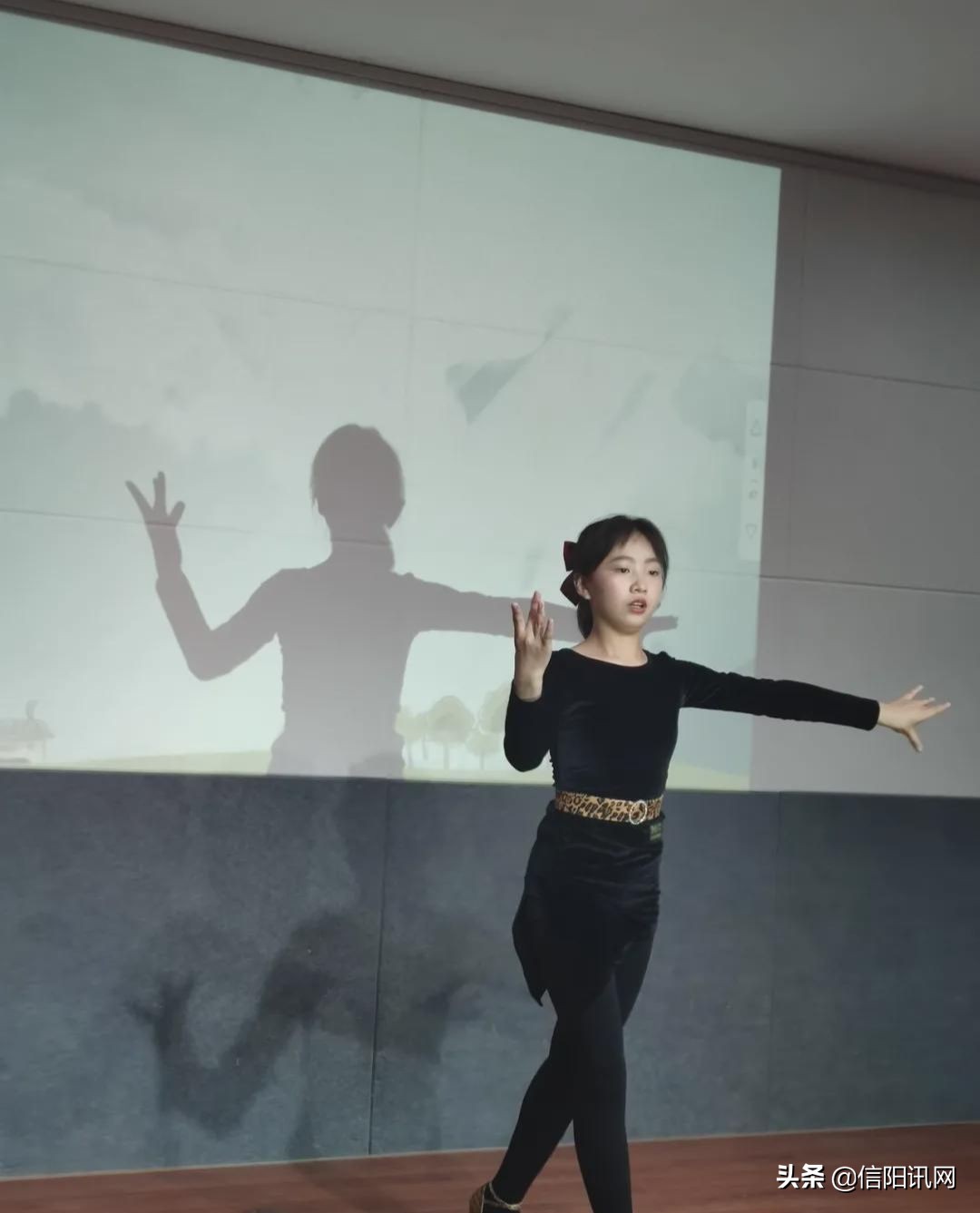 开展青春期女生健康知识讲座,浉河区中小学生心理健康讲座回放