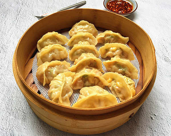 40年厨师开锅,冷水蒸饺子好还是热水蒸饺子好