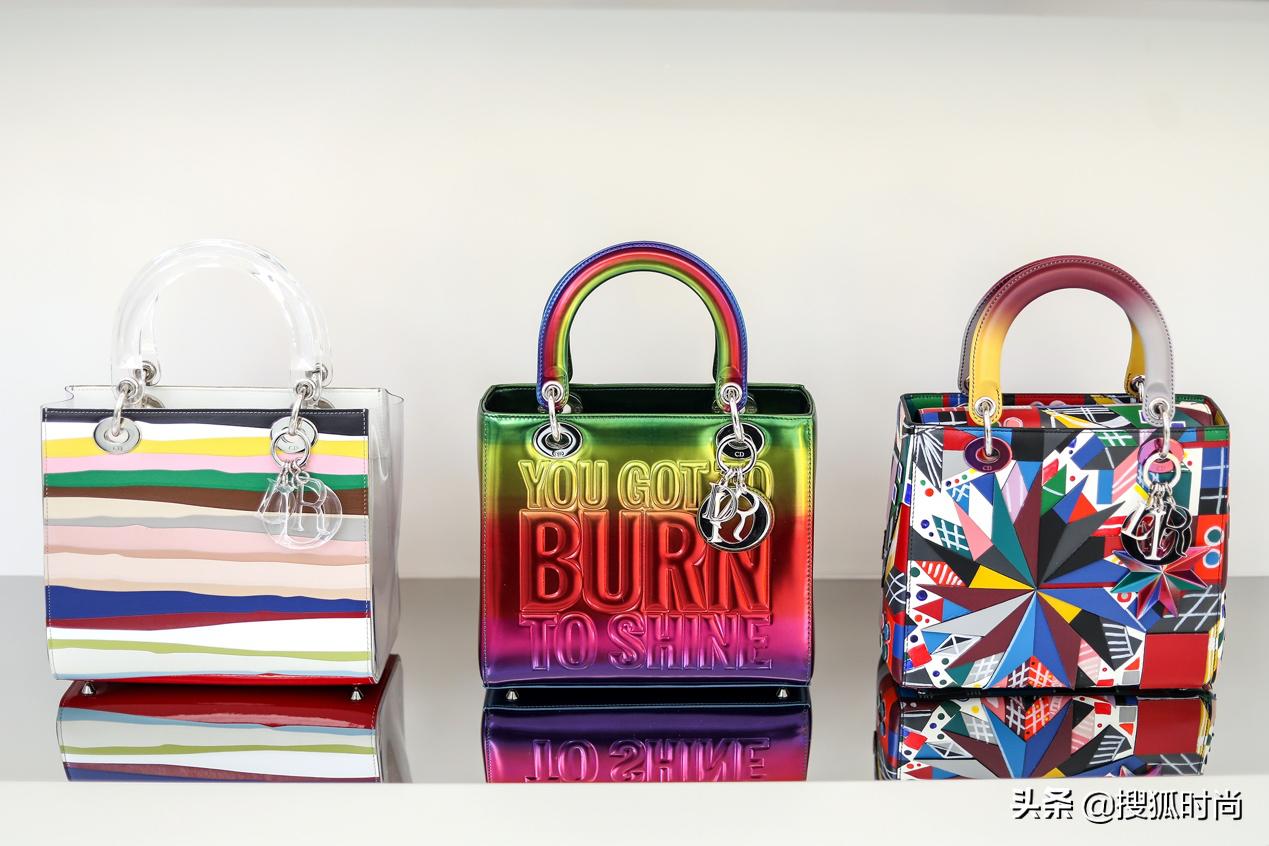 究竟是什么神仙合作款,让卢靖姗和章若楠不断为它打Call?