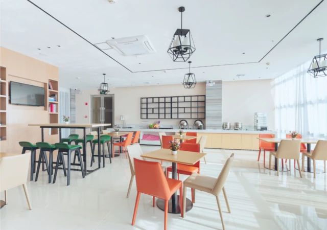 涓滃憟鍥介檯閰掑簵鍔犵洘缁忕悊,鍚撮箯鍒涗笟椤圭洰