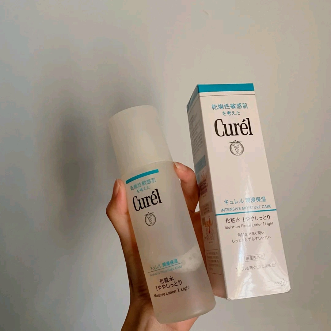 sk2小红瓶精华适合油痘肌吗,sk2大红瓶面霜干皮适合哪一款