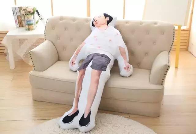 这些沙雕周边，每一样都好变态好想要啊